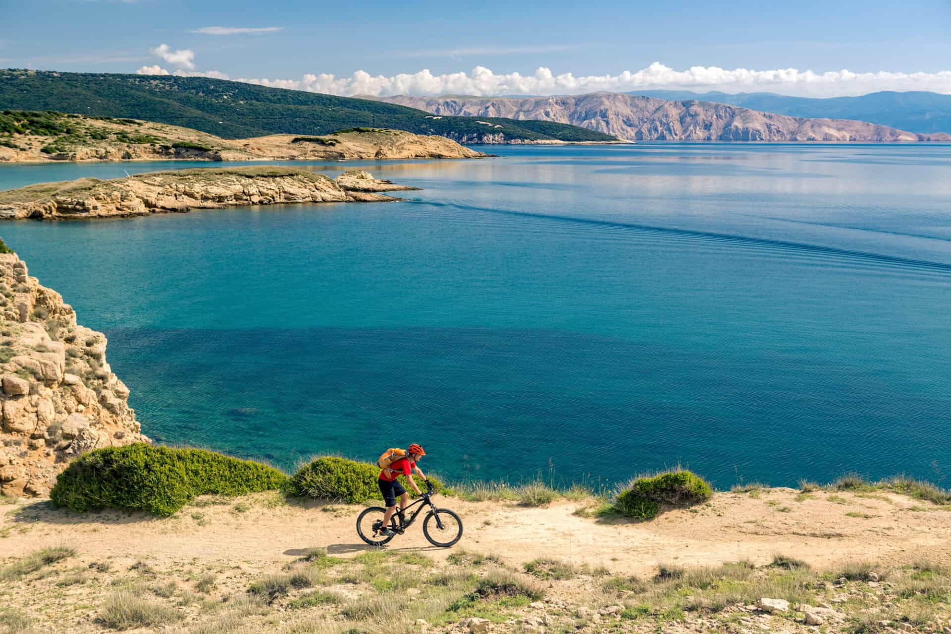 cycling croatia sea coast