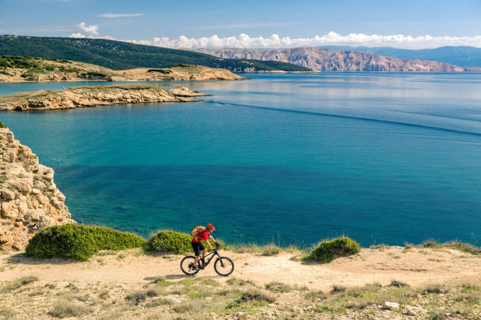 cycling croatia sea coast